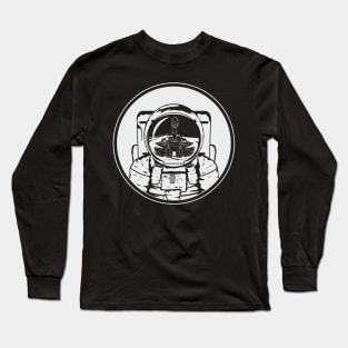 The astronaut met the tank Long Sleeve T-Shirt